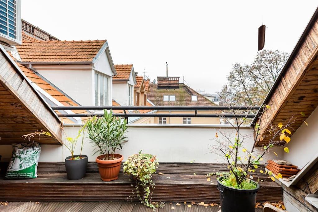 Rooftop 180m2 Loft With Private Sauna, Pozsony