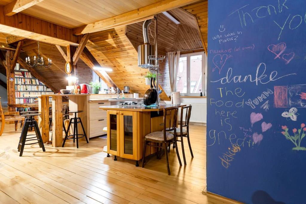 Rooftop 180m2 Loft With Private Sauna, Apartman