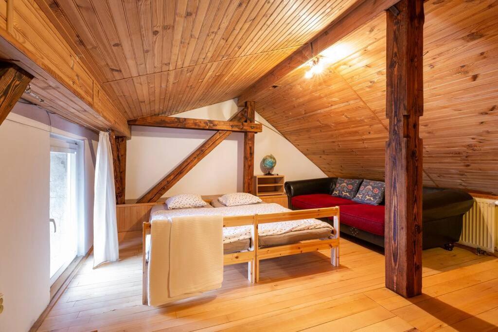 Rooftop 180m2 Loft With Private Sauna, * Pozsony