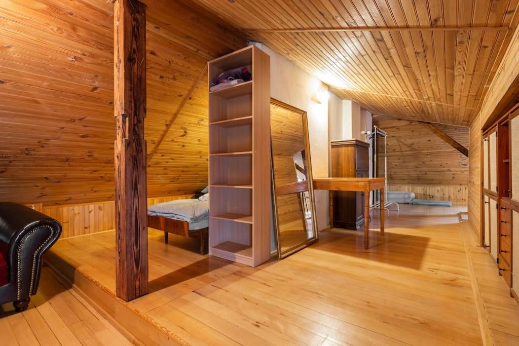 Rooftop 180m2 Loft With Private Sauna, Apartman